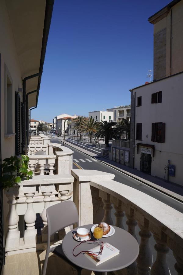 Il Faro Appartamenti San Vincenzo Exteriör bild